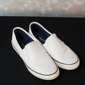 SPERRY PIER SIDE SLIP ON